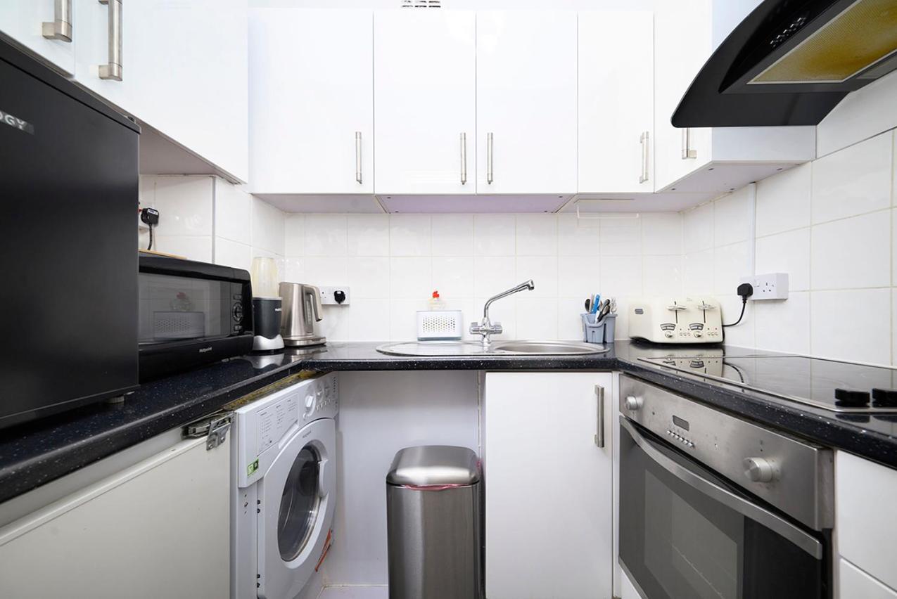Westminster Flat For Families & Business Travelers, Steps To Landmarks! Apartment London