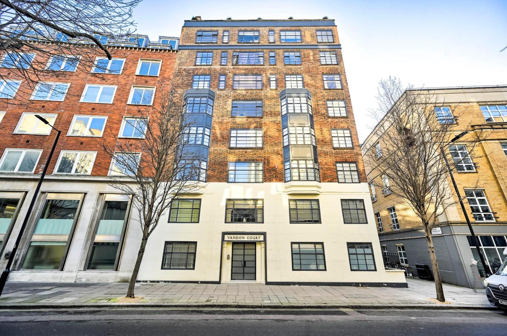 Westminster Flat For Families & Business Travelers, Steps To Landmarks! Apartment London